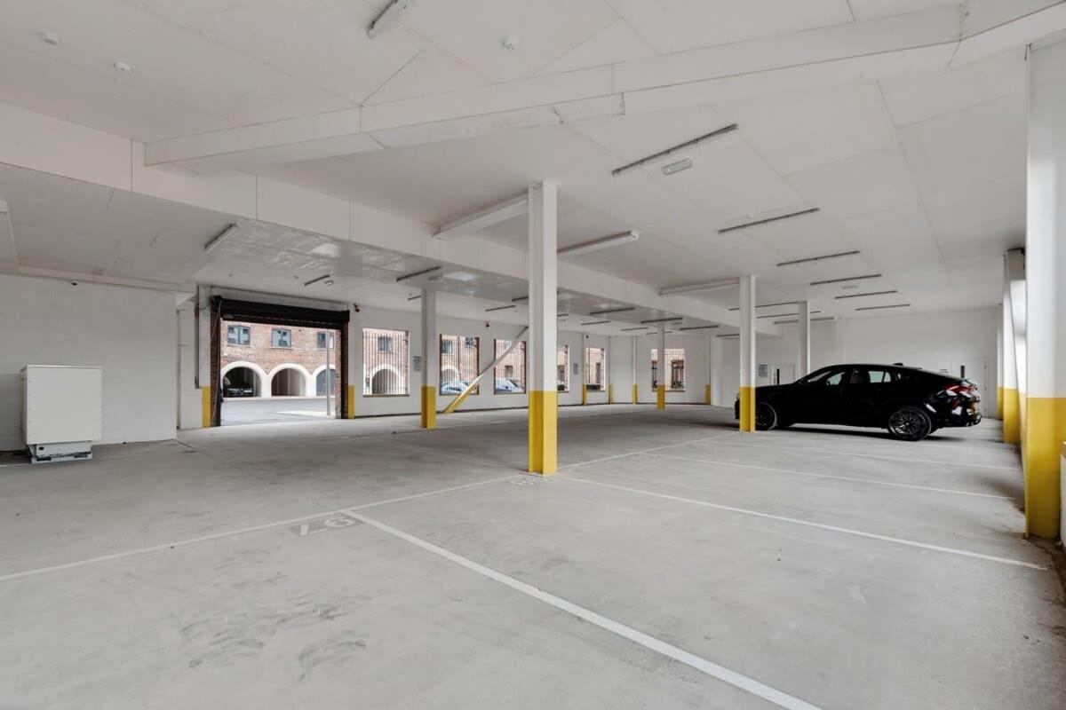 1 Bed Modern Apartment In A Converted Mill Leeds  Exteriör bild