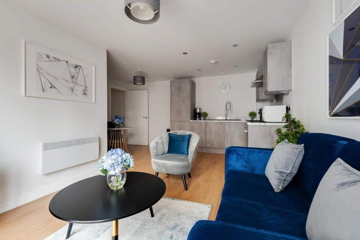 1 Bed Modern Apartment In A Converted Mill Leeds  Exteriör bild